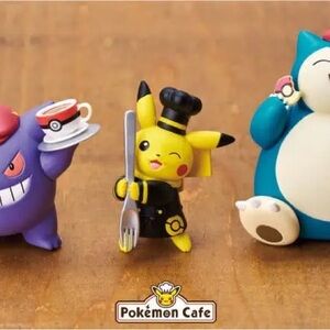 Pokemon Pikachu Chef Figure - Yellow and Black